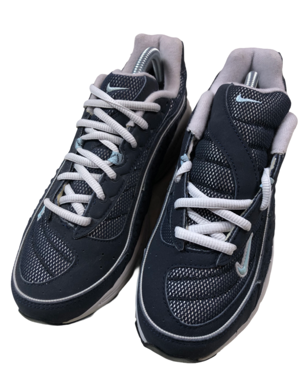 Vintage DS Nike Maniacal Sneakers 2000 - Image 2