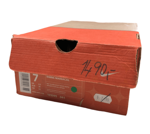 Vintage DS Nike Maniacal Sneakers 2000 - Image 5