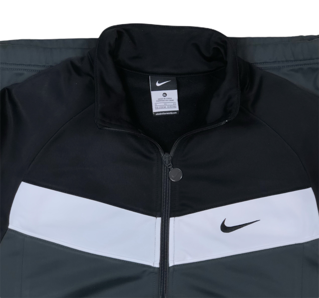 Nike Track Jacket SmallMedium ⋆ ALMO vintage