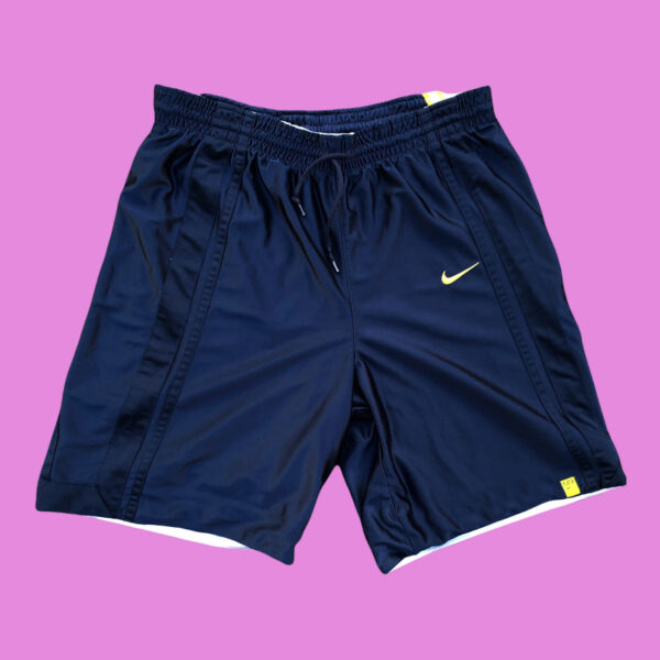 Vintage Nike Reversible Shorts L-XL - Image 2