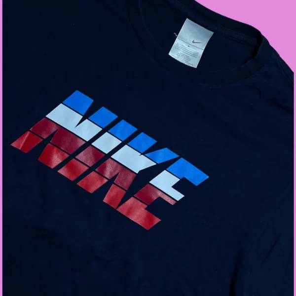 Vintage Nike Navy T-Shirt - Image 2