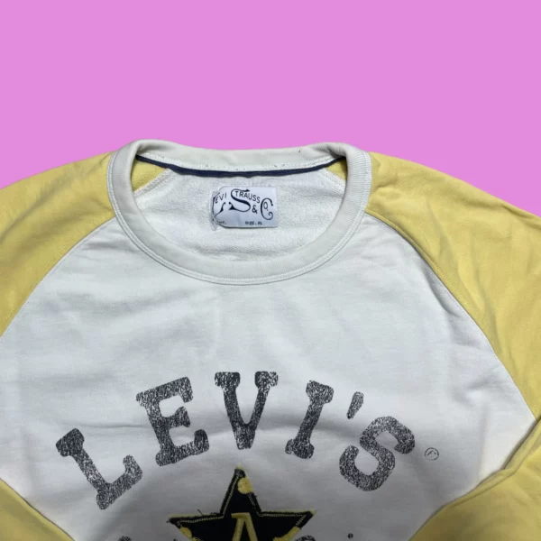 Vintage Levis Crewneck - Image 2