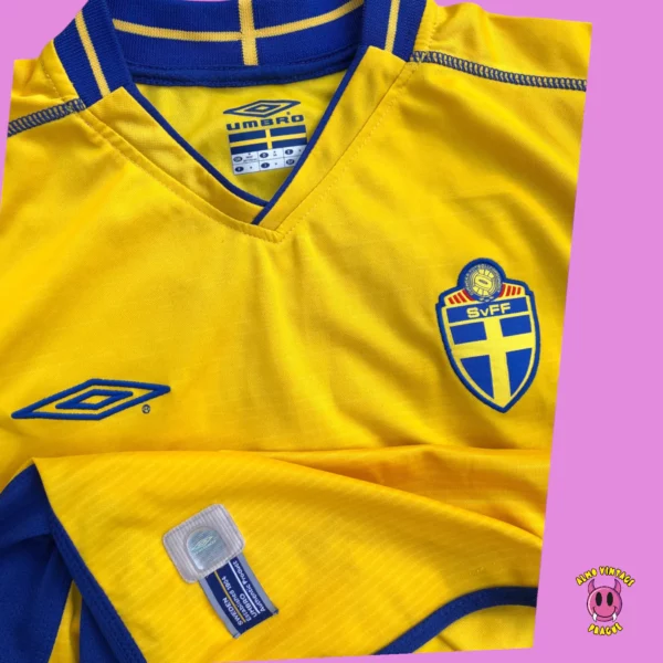 Vintage Umbro SVFF Jersey 03/05 - Image 2