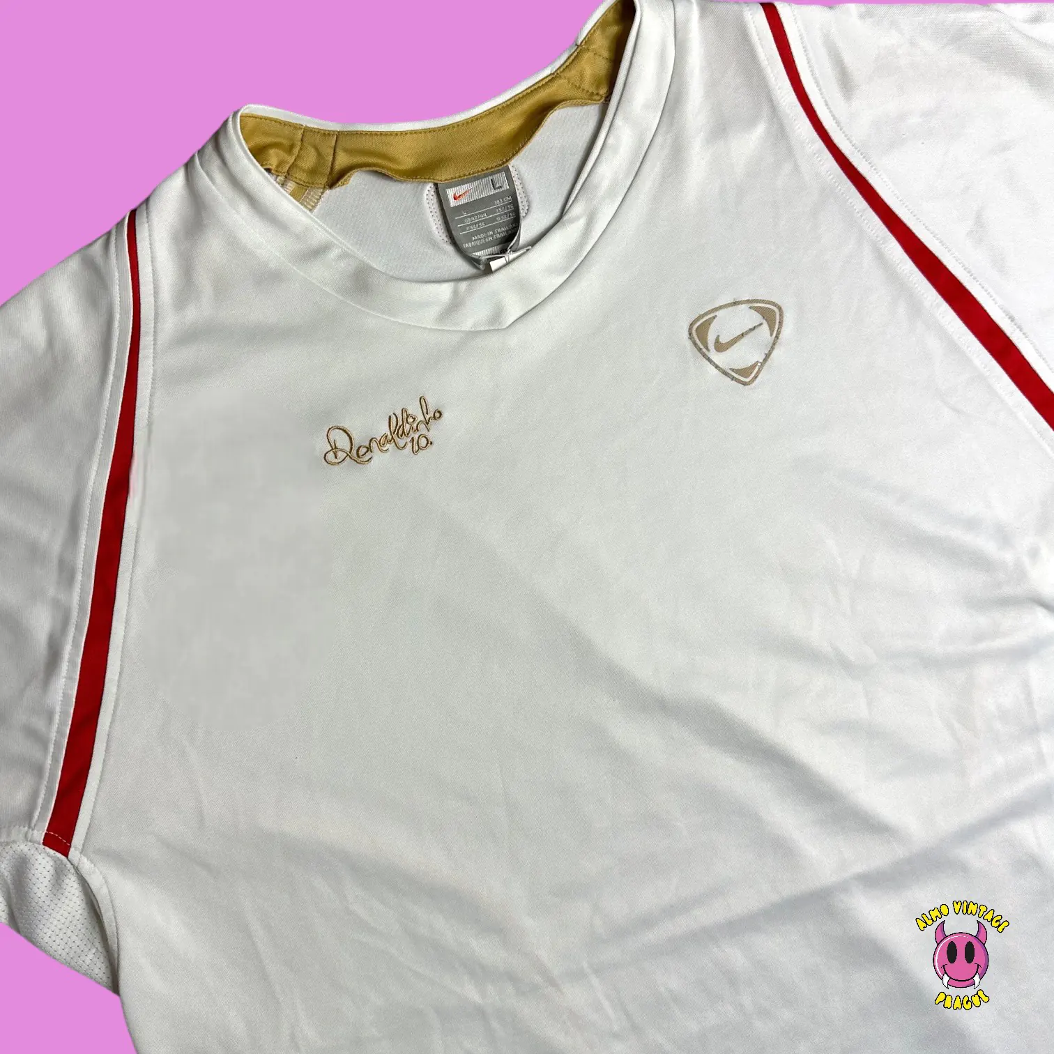 Vintage Nike Ronaldinho 10 Jersey 2006 - Image 2