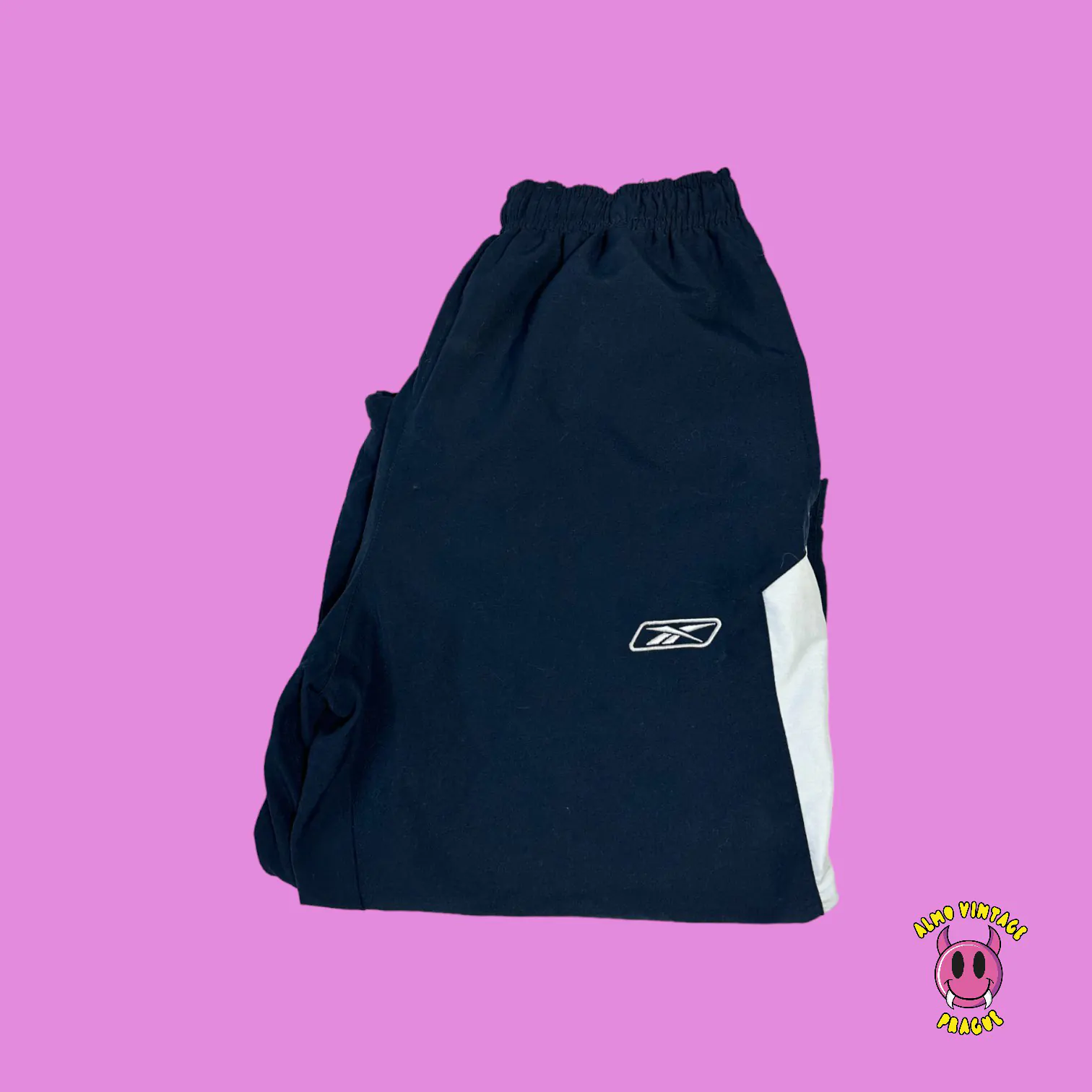 Vintage Reebok 3/4 Pants S-M - Image 2