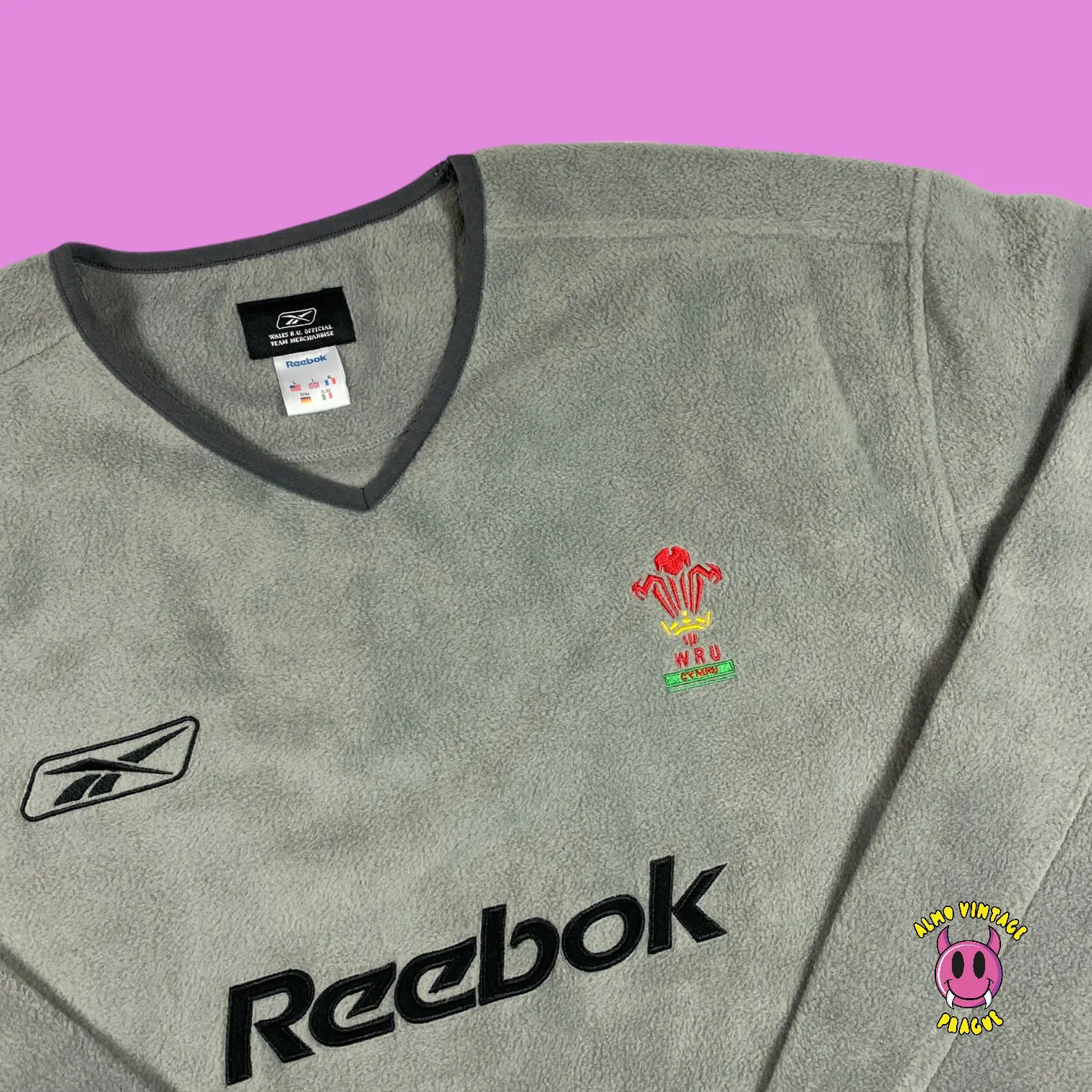 Vintage Reebok WRU Rugby Union Fleece XL - Image 2